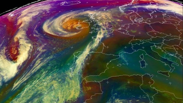 Tropical Storm Ophelia, which lashed Ireland on Monday, dragged tropical air and dust from the Sahara.