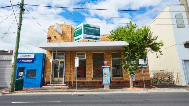 The Australian Chinese Medical Association of Victoria has sold its headquarters at 862 Canterbury Road in Box Hill for $3.21 million, 65 per cent above the reserve price.