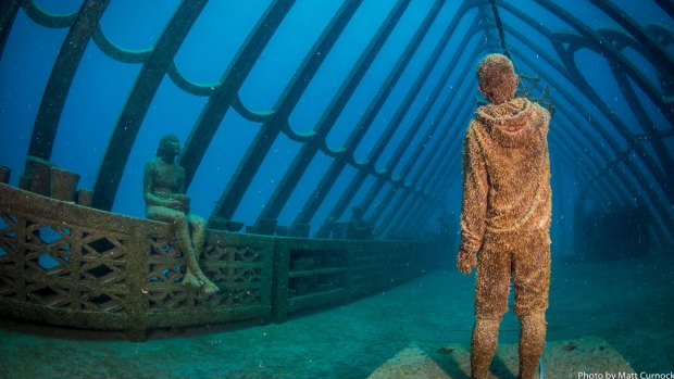 Scuba divers are able to rest and view the artworks and snorkellers will be able to look down over the museum that sits at a depth of 17 metres but is visible from the surface. 