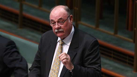 Warren Entsch says Peta Credlin has a nasty streak and her attack on Malcolm Turnbull smacked of sour grapes.