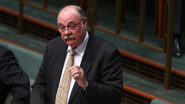 Warren Entsch says Peta Credlin has a nasty streak and her attack on Malcolm Turnbull smacked of sour grapes.