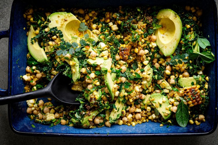 Farro salad with corn, chickpeas and avocado.