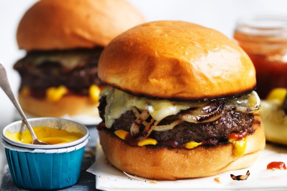 Adam Liaw's easy cheeseburgers.