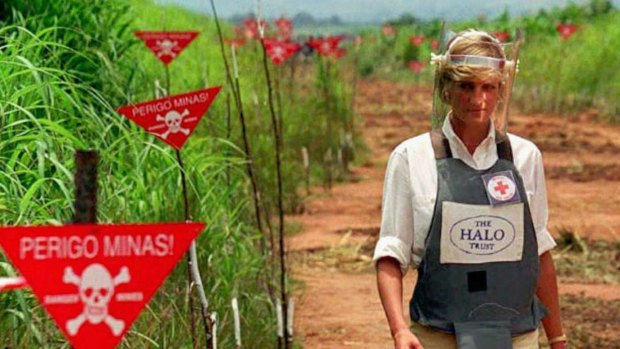 Diana, Princess of Wales, tours a minefield in body armour in Huambo, central Angola, in 1997.