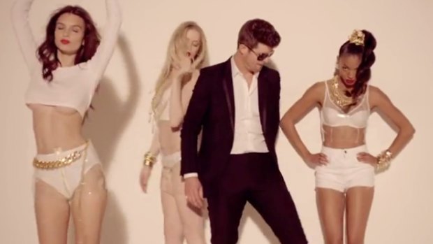 Robin Thicke in the <i>Blurred Lines</i> music video.