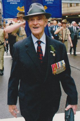 Alfred Watt in 2007, leading the Sydney Anzac Day march.