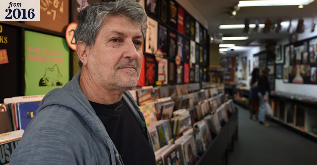 Vinyl records spin back into fashion