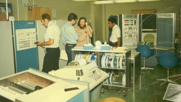 UCLA ARPANET students and staff in lab, circa 1969. Leonard Kleinrock and his students were pioneers of the internet.