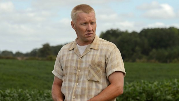 Joel Edgerton as taciturn bricklayer Richard Loving in </i>Loving</i>.