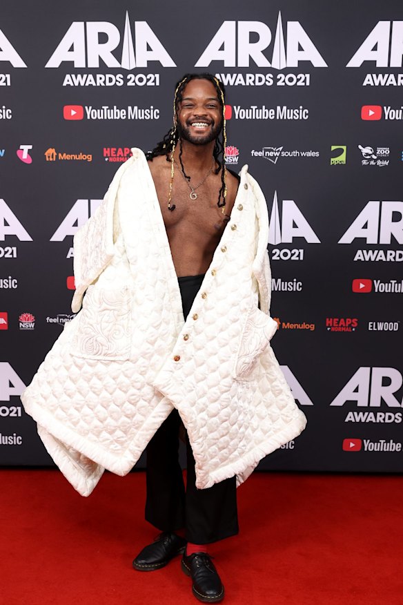 Genesis Owusu attends the 2021 ARIA Awards.