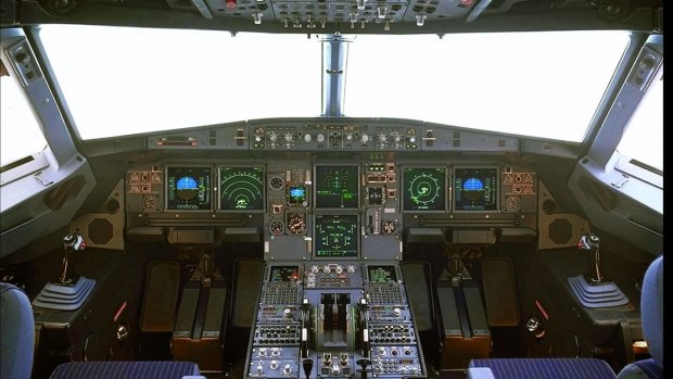 A view of the cockpit of the Airbus A320 type aircraft.