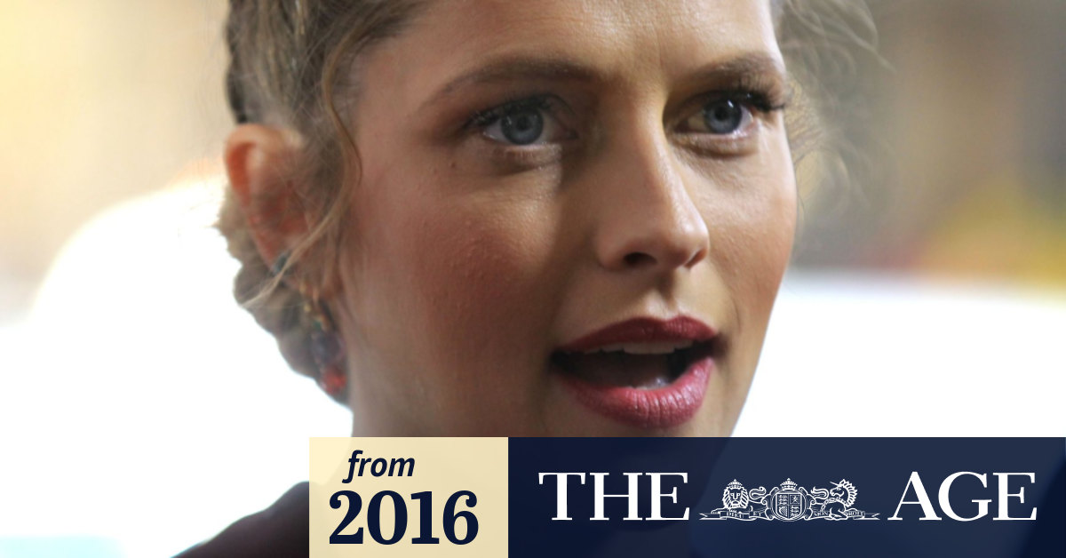 Teresa Palmer celebrates as Hacksaw Ridge lead AACTA 2016 ...