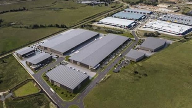 Oakdale, developed by Goodman and Brickworks. According to industrial property agents, Amazon is in talks to lease a large purpose-built warehouse on the estate. 
