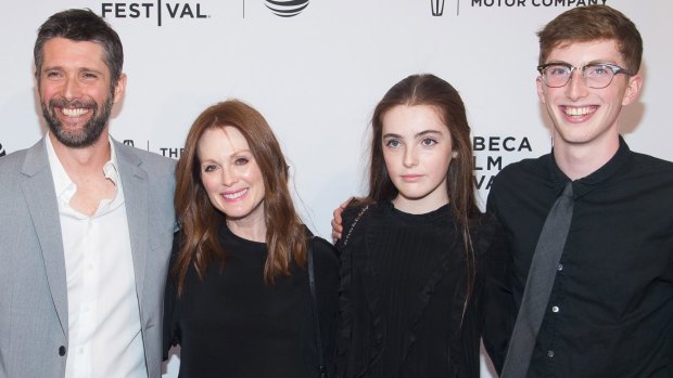 Julianne Moore with her husband, Bart Freundlich, and children Liv and Caleb.
