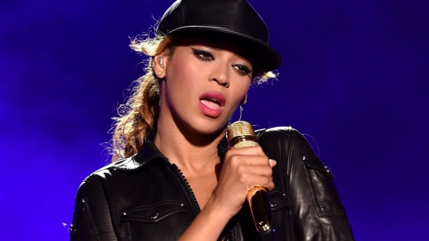 How embarrassing! A British MP found out how a Beyonce song could cause a lot of trouble. 