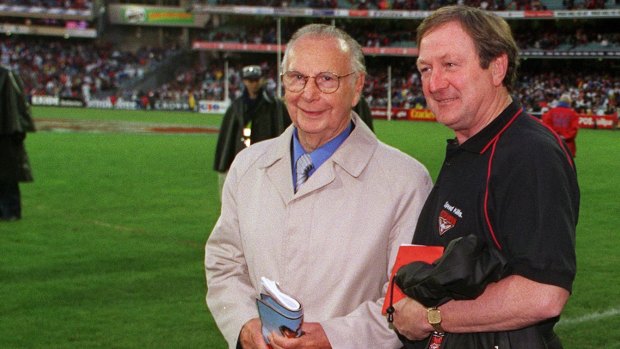 Harry Beitzel and Kevin Sheedy after a match in 2000. 