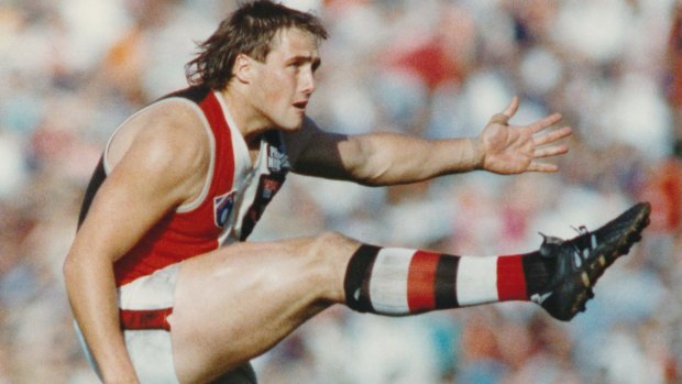 Tony Lockett, a St Kilda legend, says Nick Riewoldt is in the top five players the Saints have ever had. 