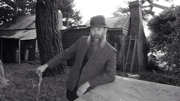 Glenn Sanders was worried that he was being watched by satellites and that his phone was tapped by ASIO.