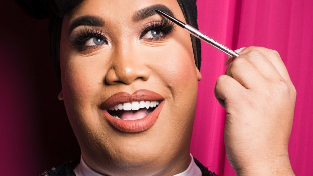 Beauty blogger Patrick Starrr, the extravagant star of the beauty world who is a social media celebrity, met with fans in Sydney on Tuesday.