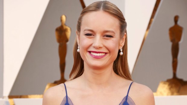 Brie Larson is all smiles in a custom-made Gucci gown at the 2016 Academy Awards