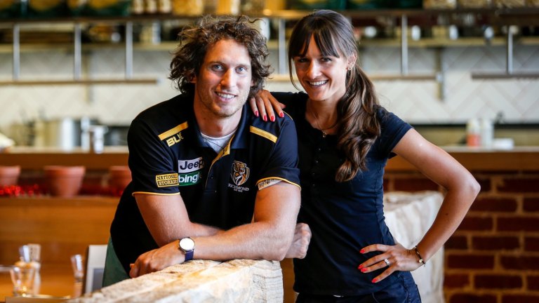 Hawthorn S Ty Vickery Unwittingly Pays For Racehorses And His Own Wedding Gifts