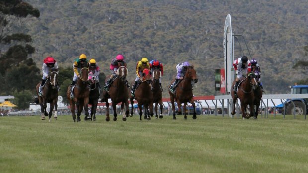 Dunkeld Racecourse transforms to host  one of Australia’s most colourful meetings.
