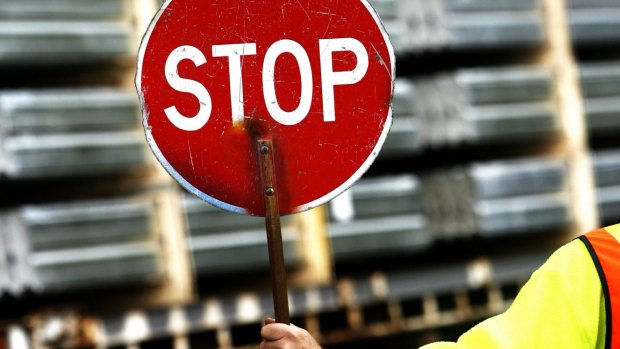 Vicroads says hiring traffic management staff cost it more than $700,000.