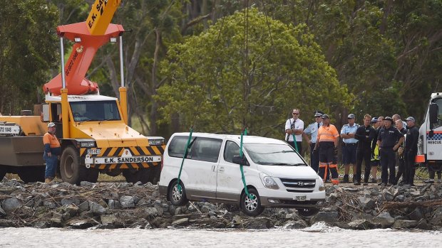 The van is removed from the Tweed River at Tumbulgum.