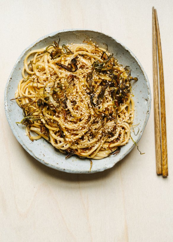 Spring onion oil noodles.