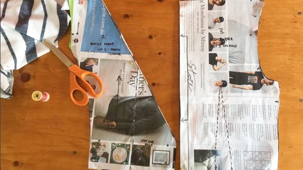 I try to live without waste. Basically, if it’s recycled and can be ironed flat, I’ll use it! Newspaper is for pattern drafting or using on fabric that won’t mark. My preference is pages of the @goodweekendmag as open, it’s almost A2 size and the ink doesn't rub off (easily). #sustainablesewing