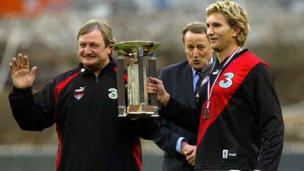 James Hird  and Kevin Sheedy with the Anzac Cup after victory in the 2004 game.