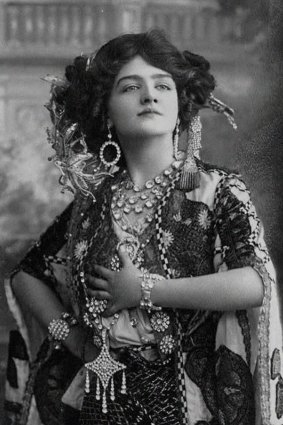 Women with jewellery to spare were urged to give up their treasures for the war effort.