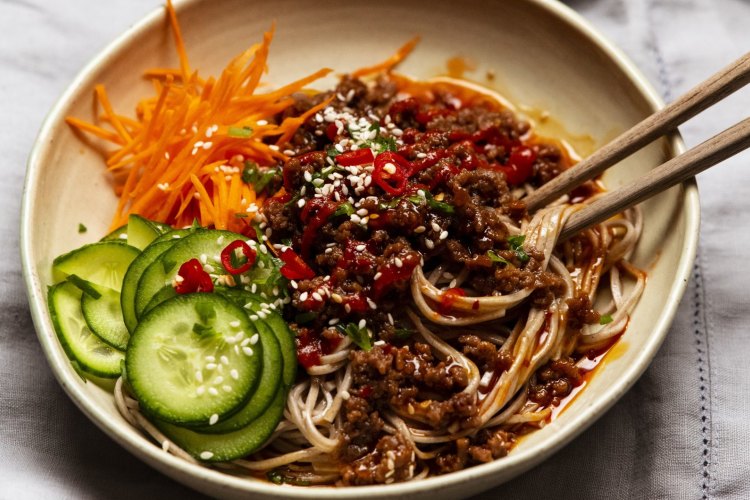 Nagi Maehashi aka Recipe Tin's Firecracker beef mince.