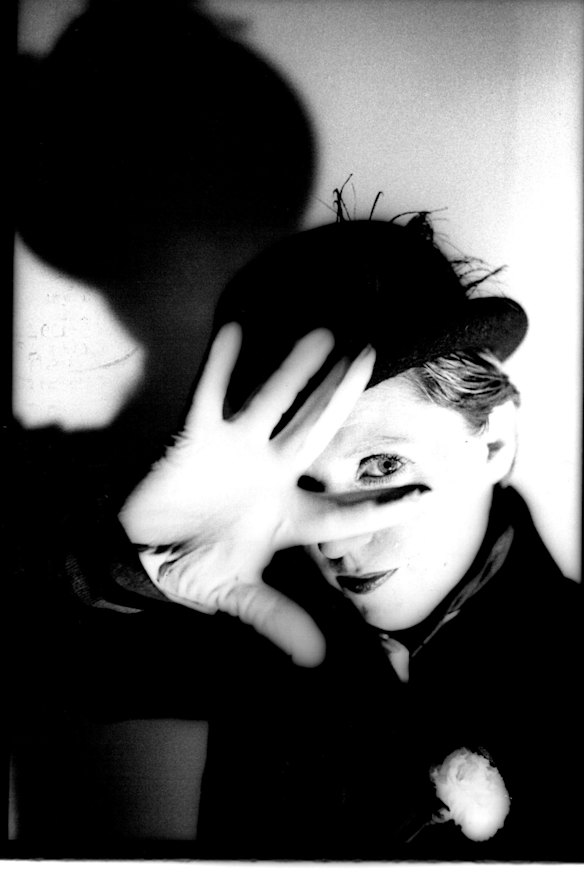 In cabaret mode, her specialty, in 1986.