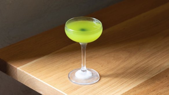 A fluorescent cocktail at Mono-XO