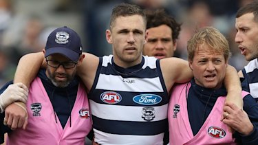 Geelong Cats V Fremantle Dockers Joel Selwood Knocked Out In Opening Minute