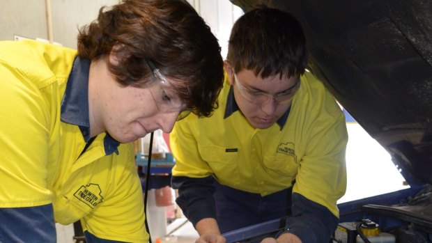 Hunter Trade College HSC automotive students.