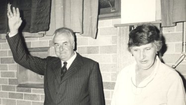 The Whitlams attend a farewell dinner at the Blacktown Civic Centre in 1978. 