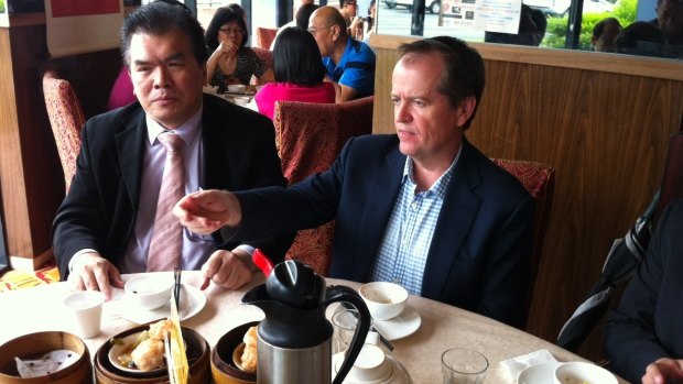 Federal Opposition Leader Bill Shorten meets with Chinese community leader Lewis Lee at Haoke Chinese restaurant in Sunnybank Hills.