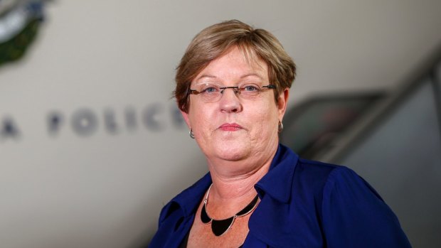 Acting Emergency Services Minister Lisa Neville has apologised to Peter Rau. 