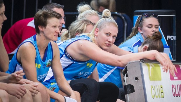 Lauren Jackson has suffered another injury setback and won't play until January.