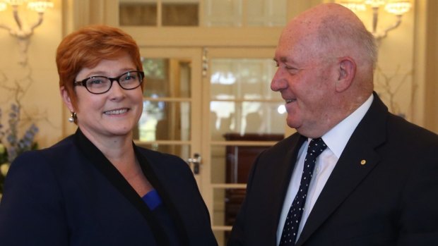 Senator Marise Payne is sworn in as Defence Minister by Governor-General Sir Peter Cosgrove. 
