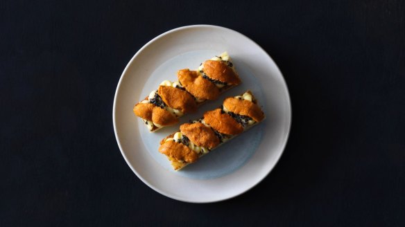 Sea urchin and orange jam toasted sandwich.
