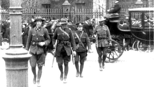 Anzacs outside Trinity College at the time of the Easter Rising in 1916.  Picture shows two New Zealanders, a British soldier and an Australian, believed to be Private Michael McHugh. 