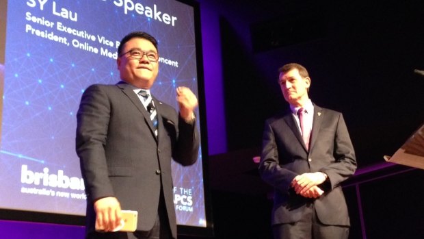 Chinese media entrepreneur SY Lau, with Brisbane Lord Mayor Graham Quirk.