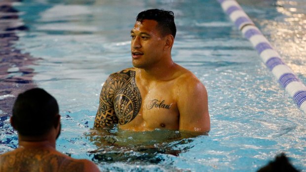 Under an injury cloud: Israel Folau during a team recovery session in London.