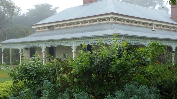 Anne Vale wanted to open the house up to the garden without destroying the Victorian ambience of the house.