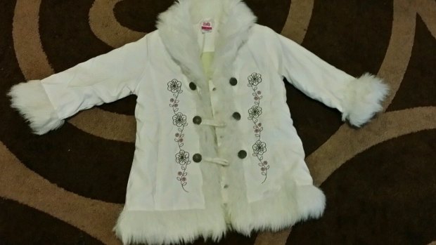 The jacket advertised on eBay, similar to the one found with the body of a murdered girl found in Wynarka.