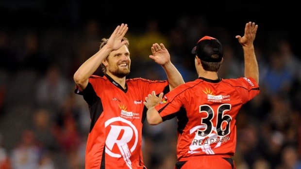 Dirk Nannes in BBL action for the Melbourne Renegades in 2012.