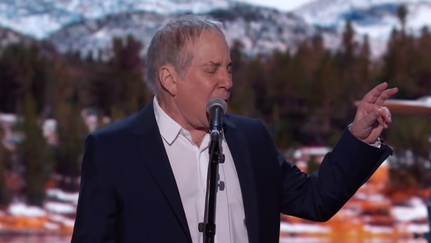 Paul Simon performed <i>Bridge Over Troubled Water</i> on the first day of the Democratic National Convention.
